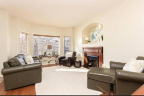 Spacious 3bedrm for family or business travellers Red Deer